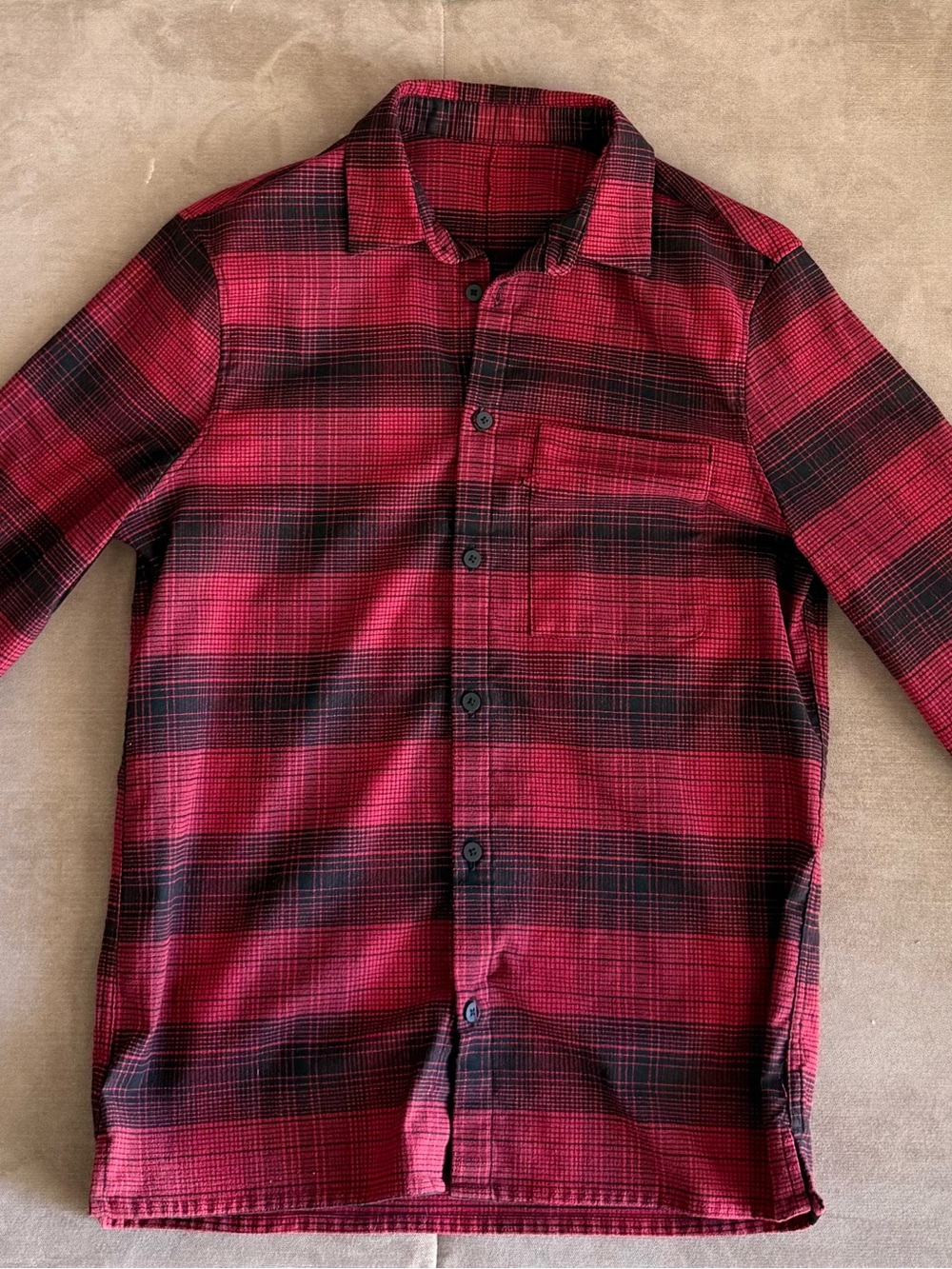 lululemon Men's Mason Peak Flannel - Red and Black Plaid Button-Down - Small